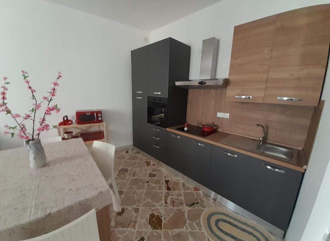 Little Italy Appartement Castellammare del Golfo Buitenkant foto